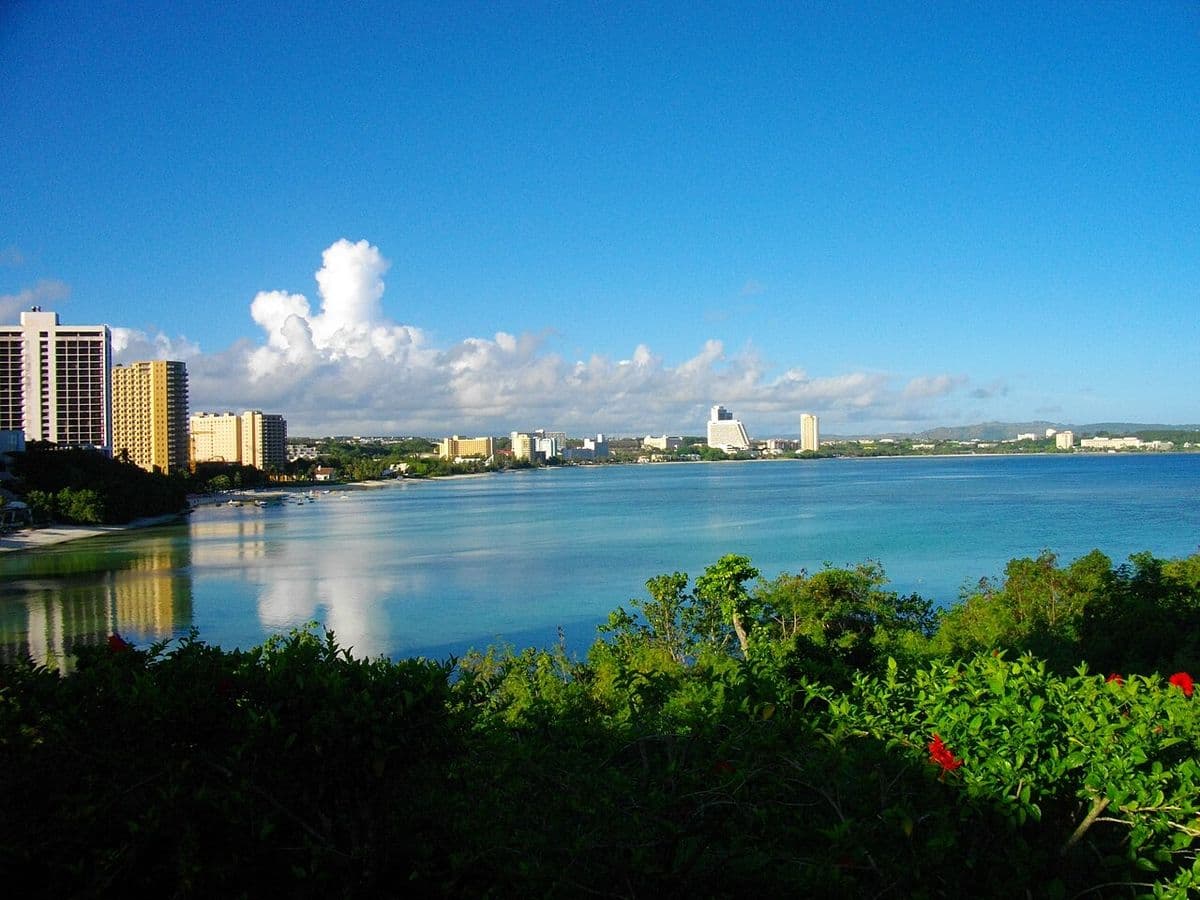 Internet in Guam: Tumon, Hagåtña and the Typhoon Season (2026)